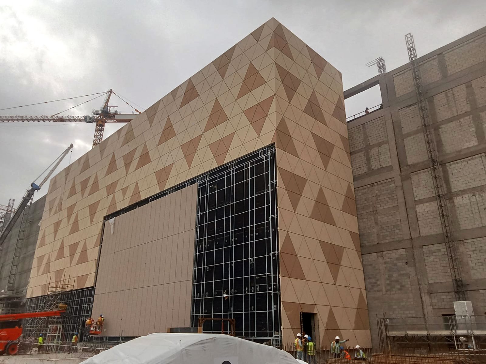 Avenue Mall GFRC & UHPC​